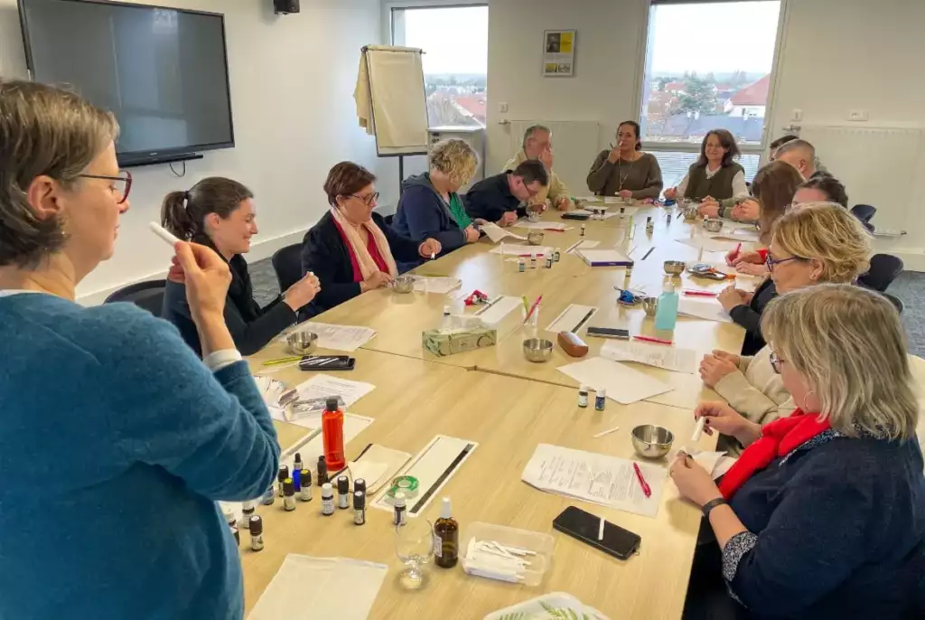 Lire la suite à propos de l’article Atelier d’aromathérapie : exemples d’initiatives locales 